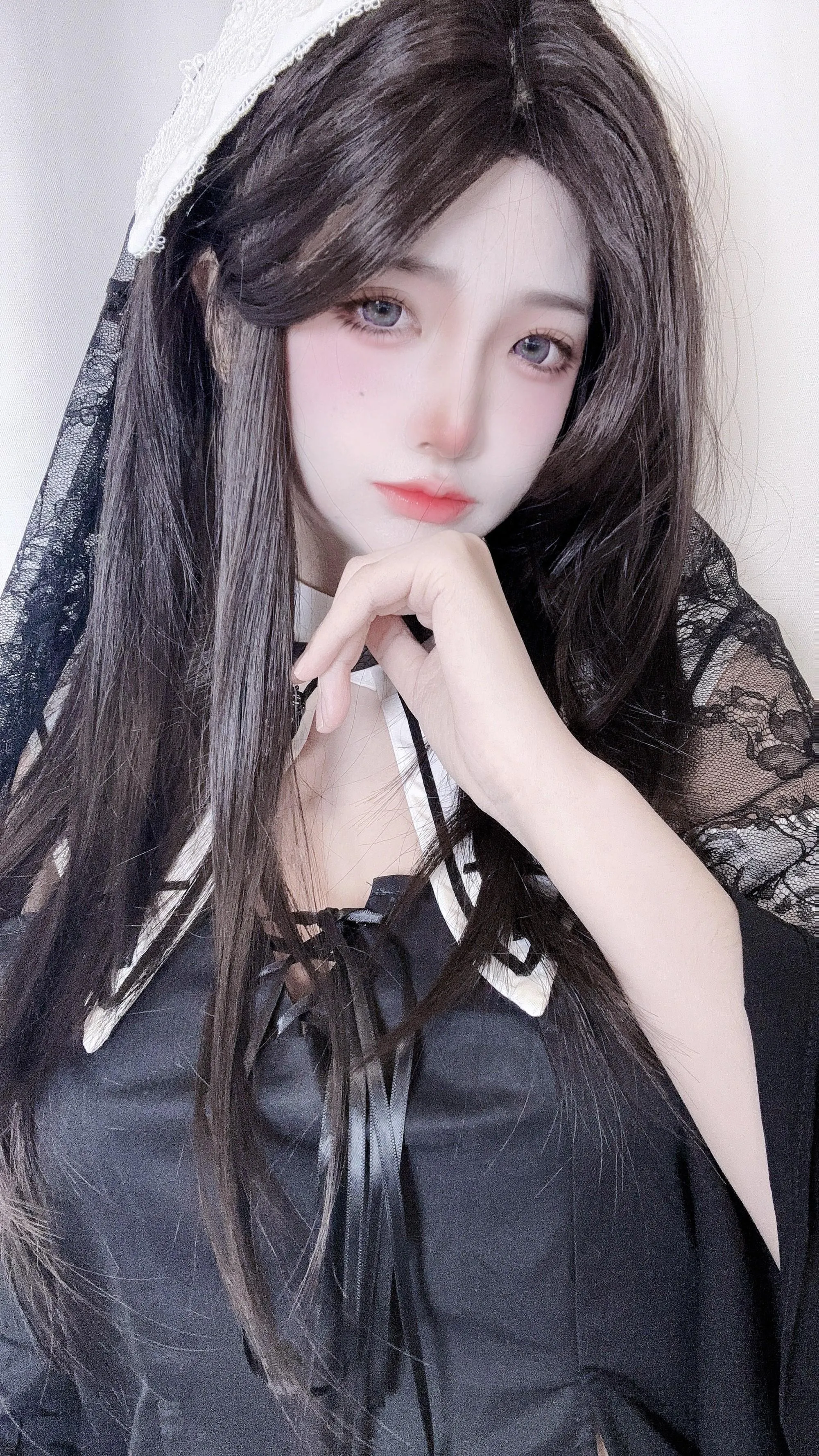 疯猫ss – NO.133 修女自拍 [21P]插图1